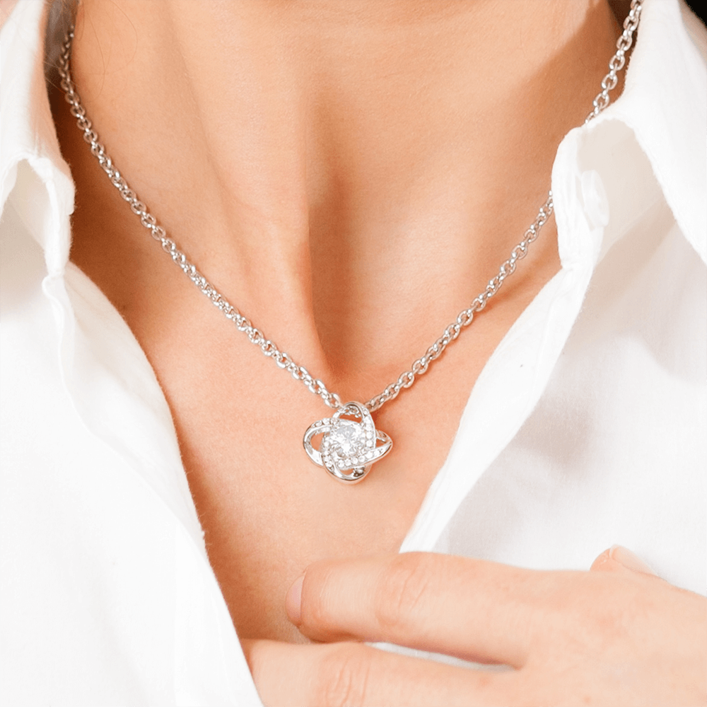 To Nanna – Necklace with Treasured Memories Message Card