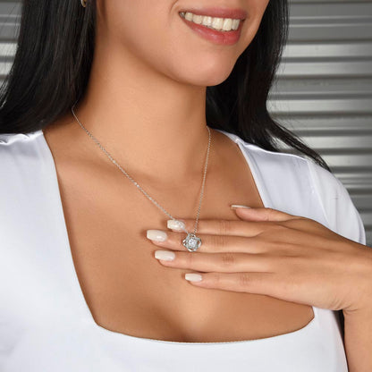 To Nanna – Necklace with Treasured Memories Message Card