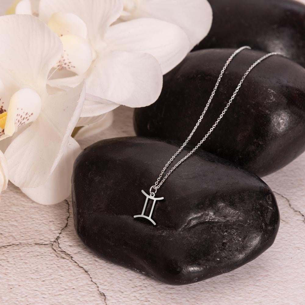 GEMINI WOMAN ZODIAC NECKLACE WITH MESSAGE CARD
